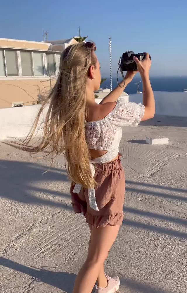 Magda fotografuje na Santorini